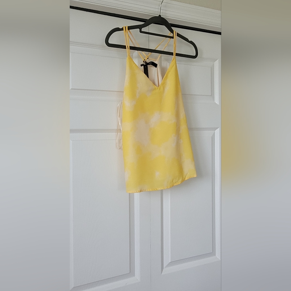 Vero Moda Yellow and White Sleeveless Camisole Top